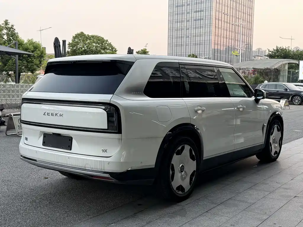 Zeekr 9X — миниатюра 4