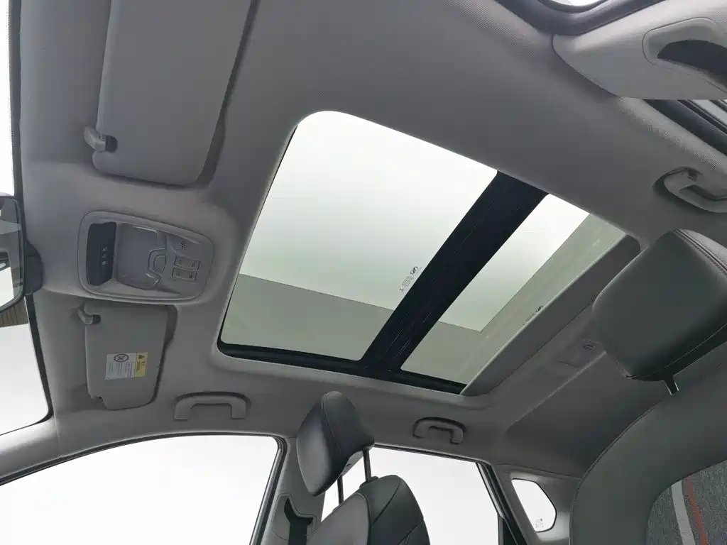 Chevrolet Trax — миниатюра 14