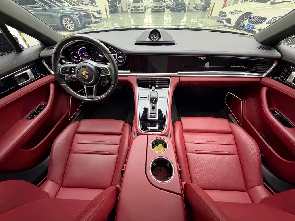 Porsche Panamera — миниатюра 9