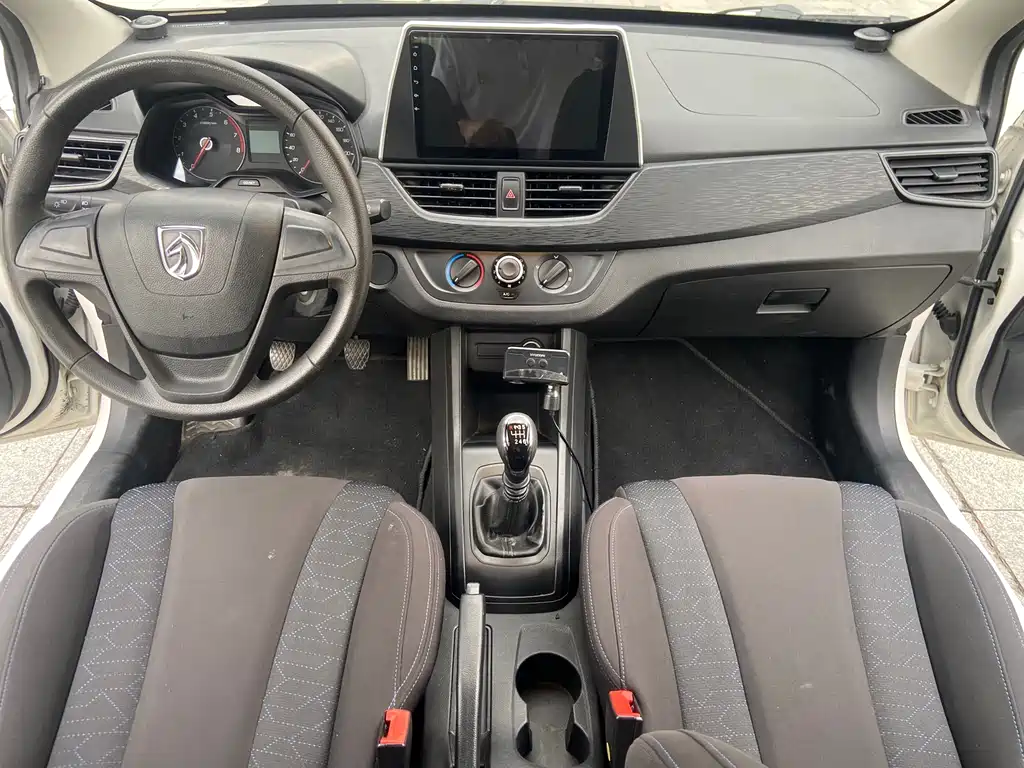Baojun 310W — миниатюра 15