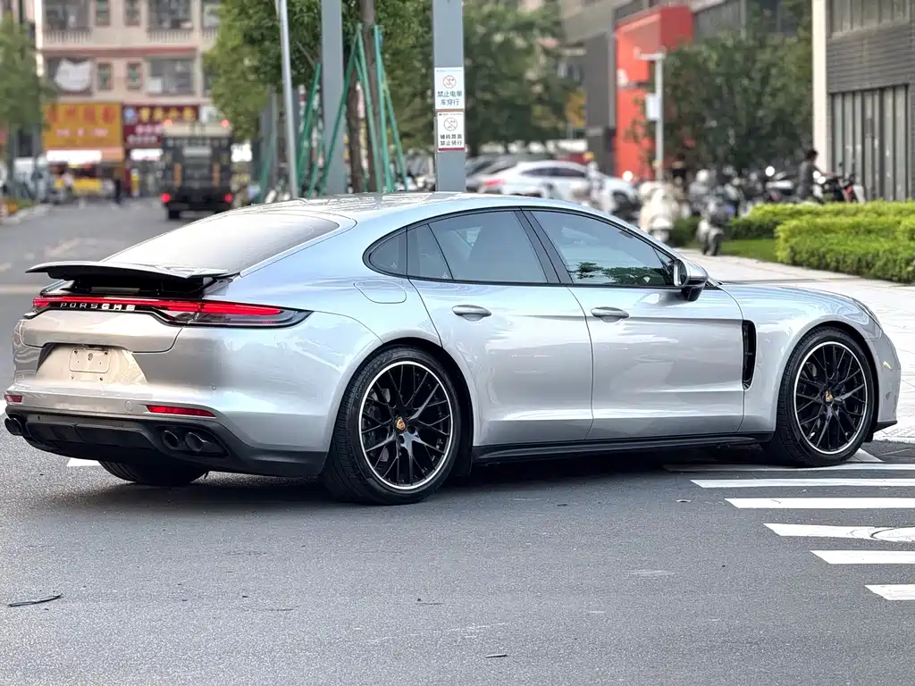 Porsche Panamera — миниатюра 7