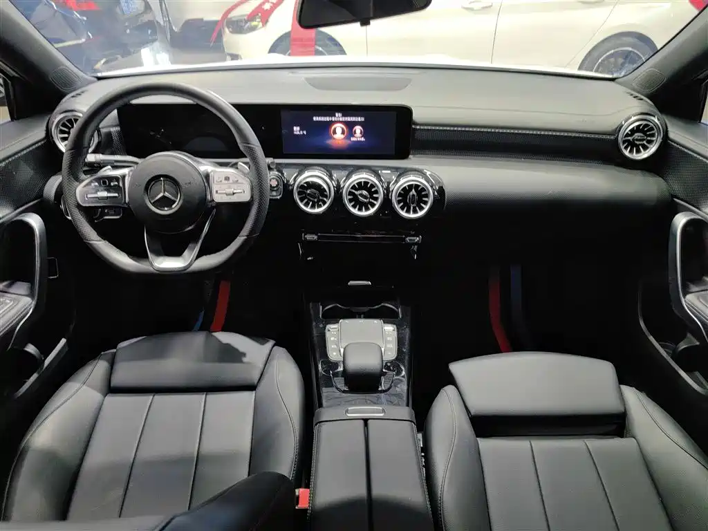 Mercedes-Benz A-Class - фото 9