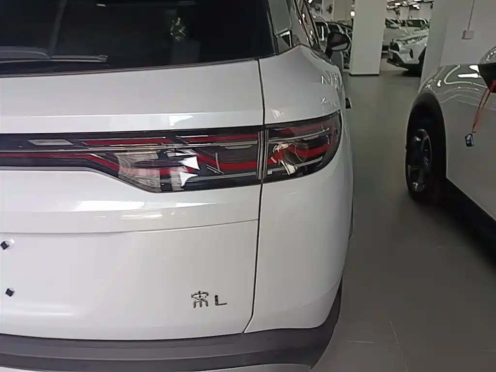 BYD Song L DM-i L DM-i 2024 112km