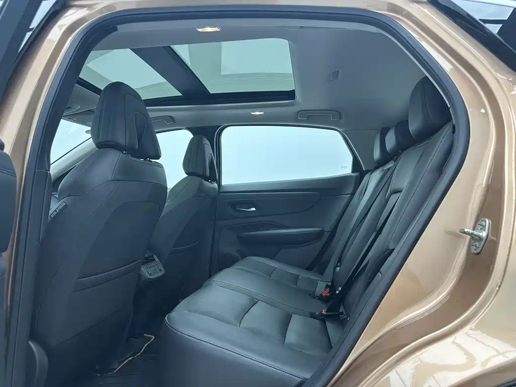 Nissan Ariya - фото 6