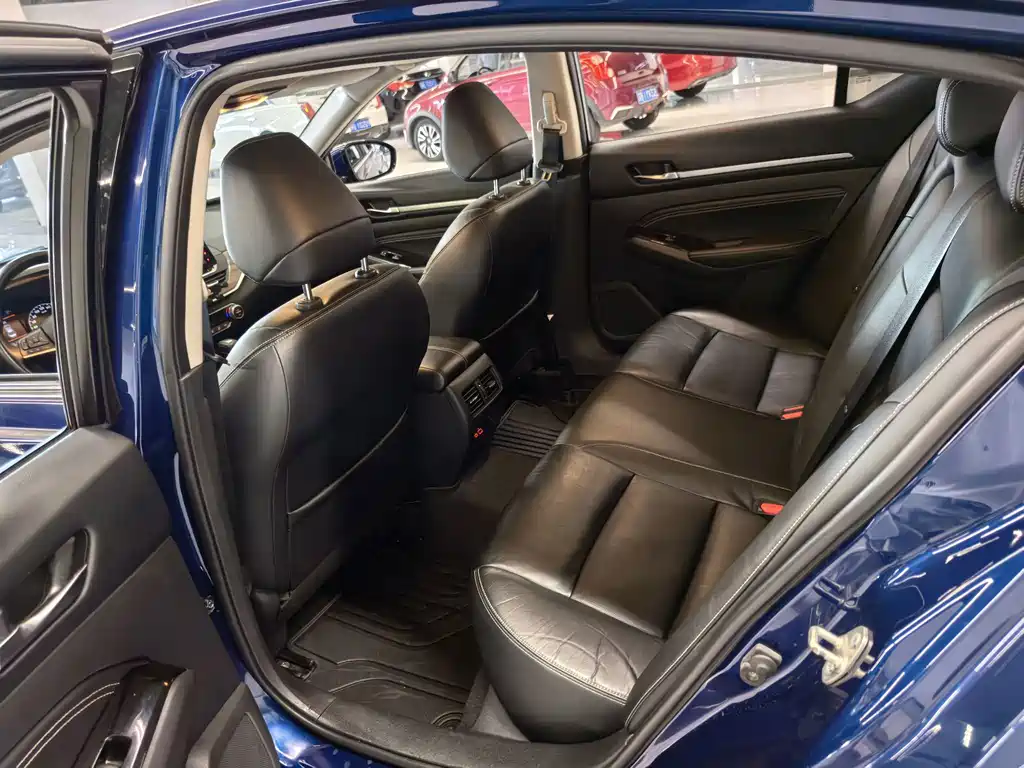 Nissan Teana — миниатюра 8
