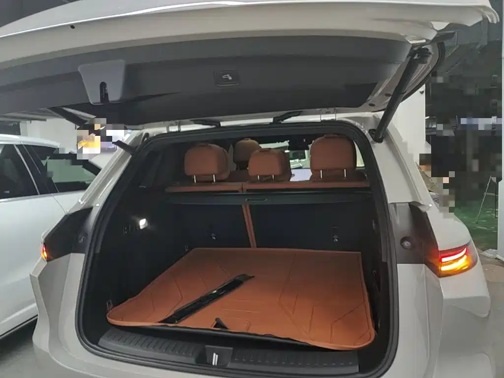 Li Auto Li L6 — миниатюра 19