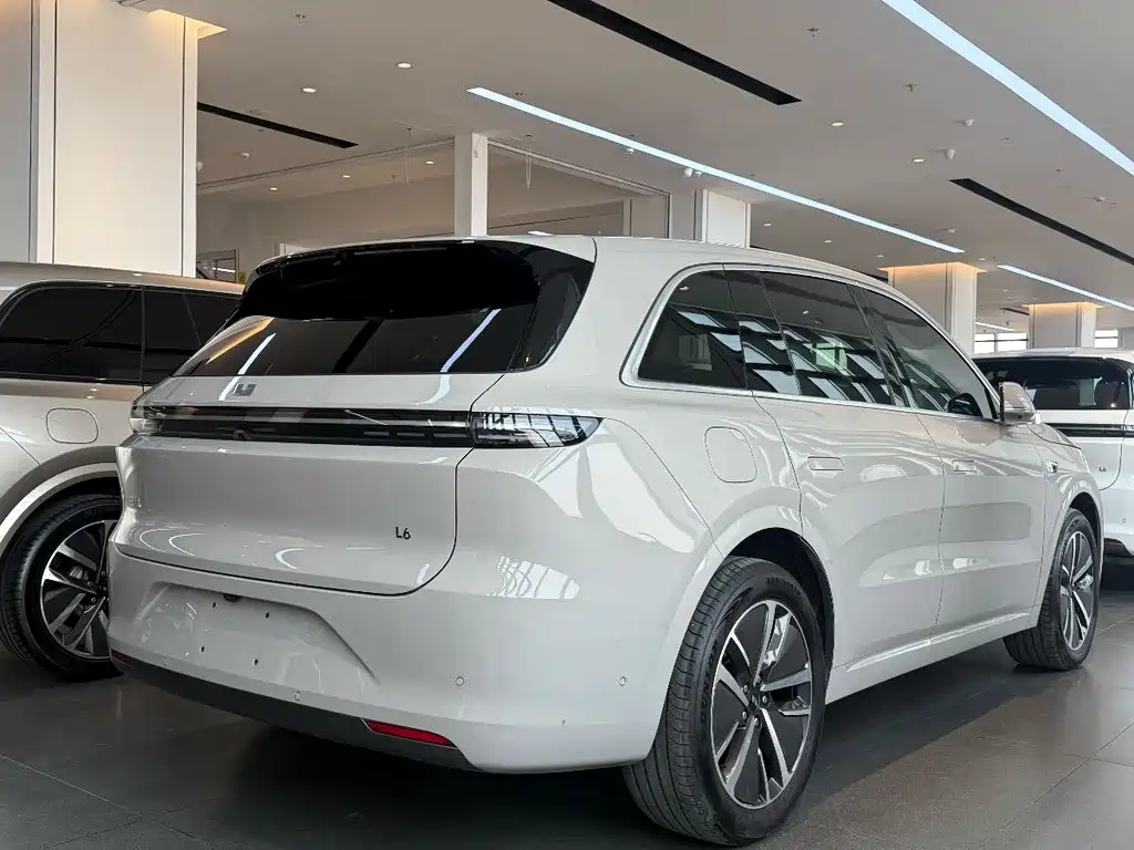 Li Auto IDEAL L6