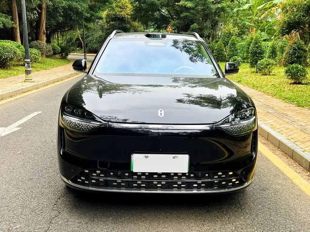 AITO ASK THE WORLD M9