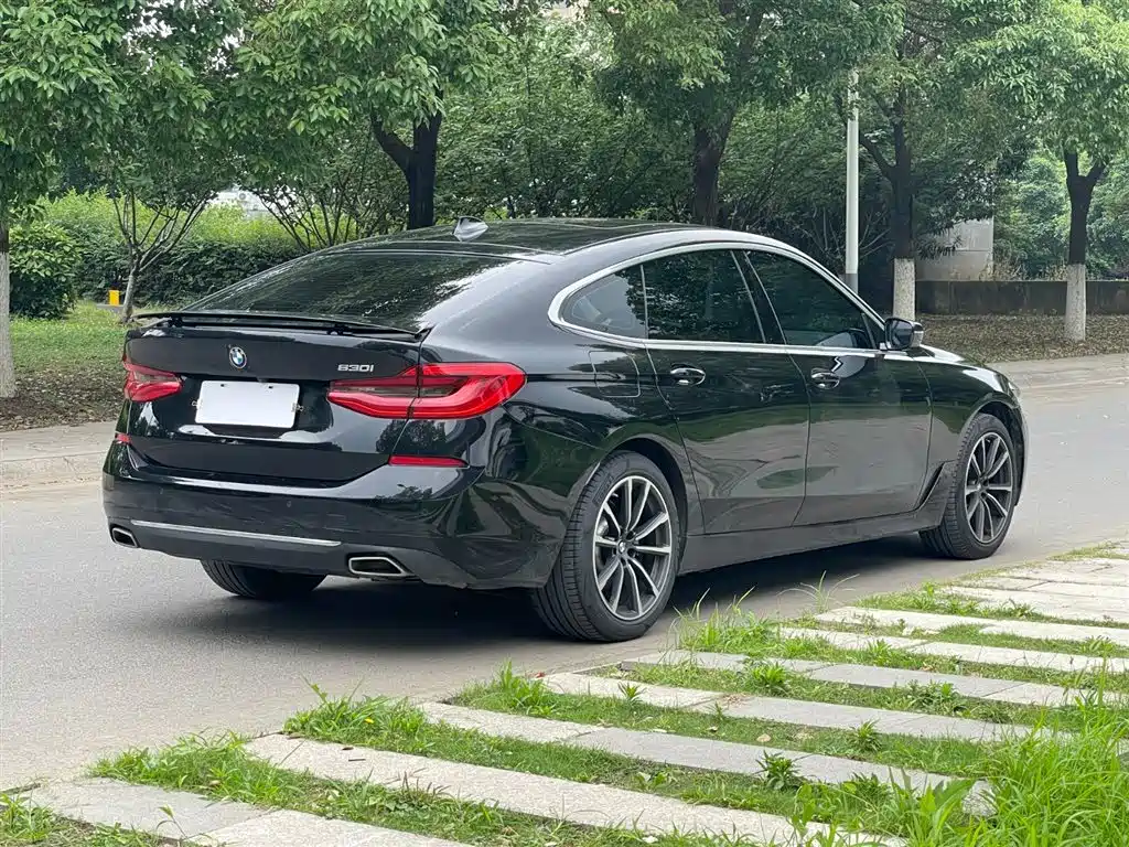 BMW 6 GT 2022 630i Luxury