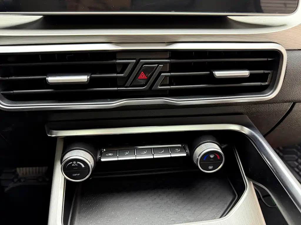 GEELY AUTOMOBILE BINYUE