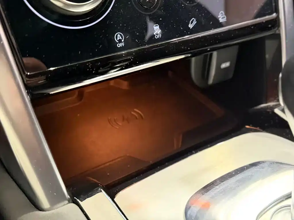 LAND ROVER DISCOVER SPORTS