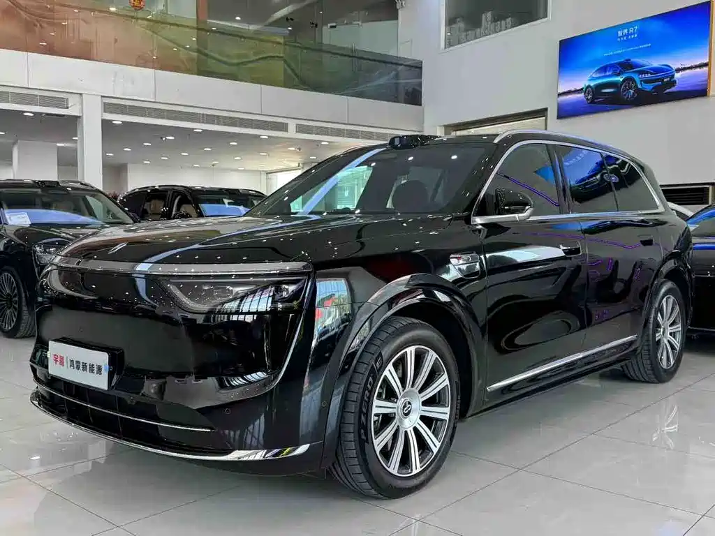Aito 问界 AITO M8 2025