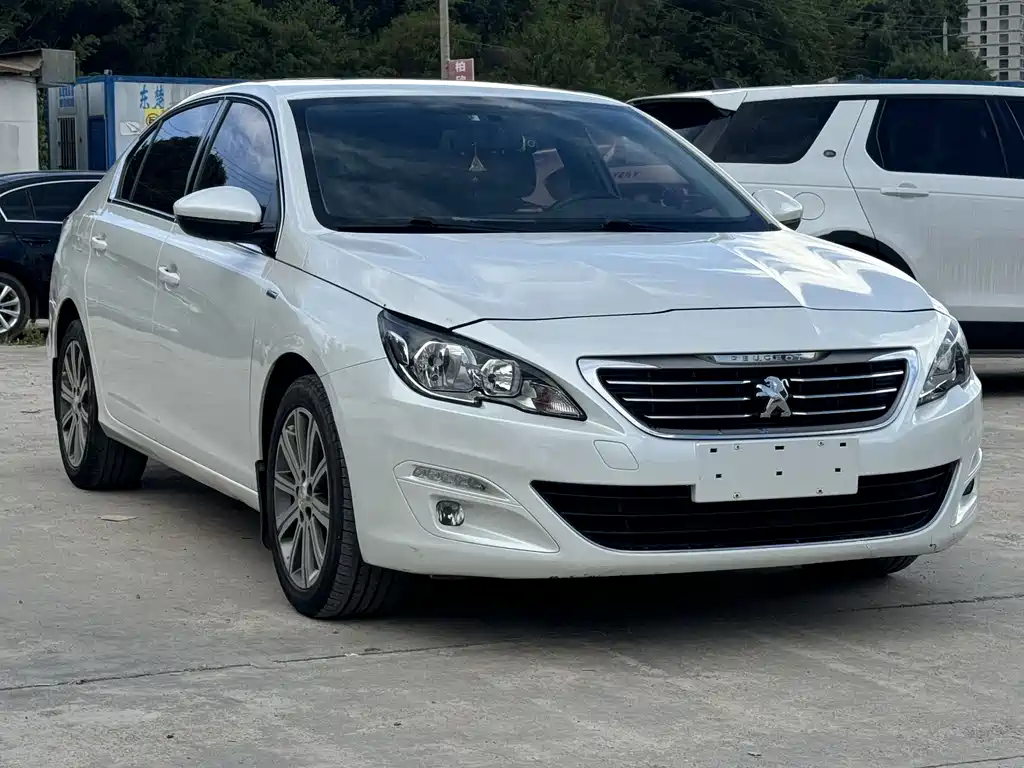 PEUGEOT  408