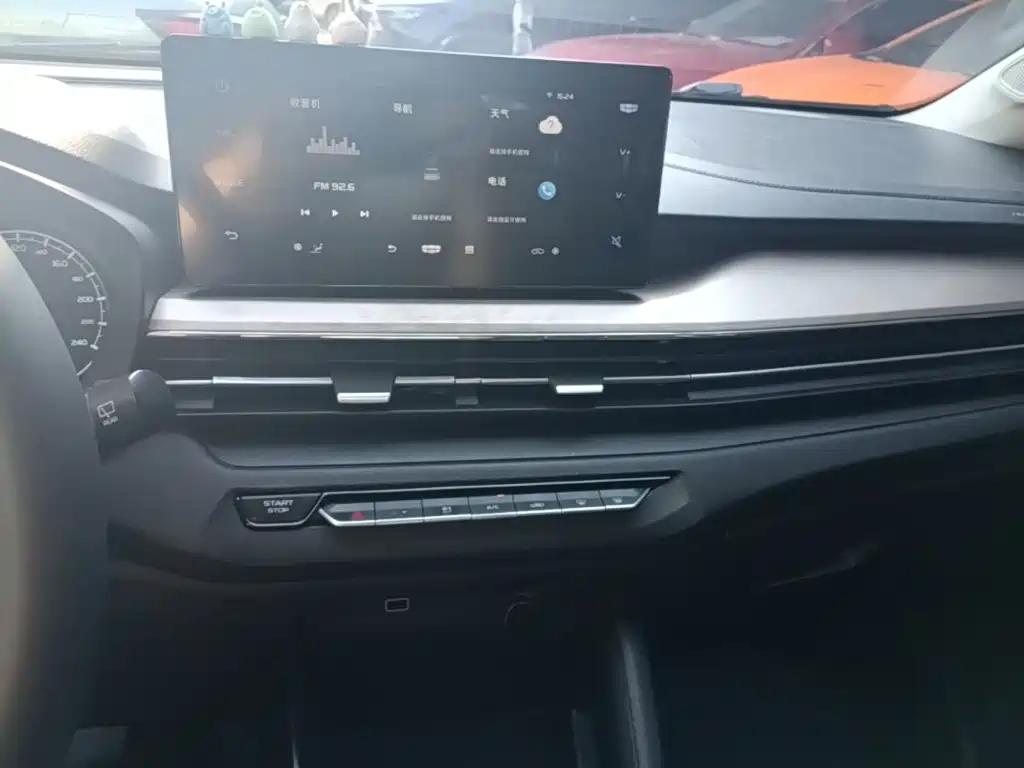 Geely Vision X3 — миниатюра 13