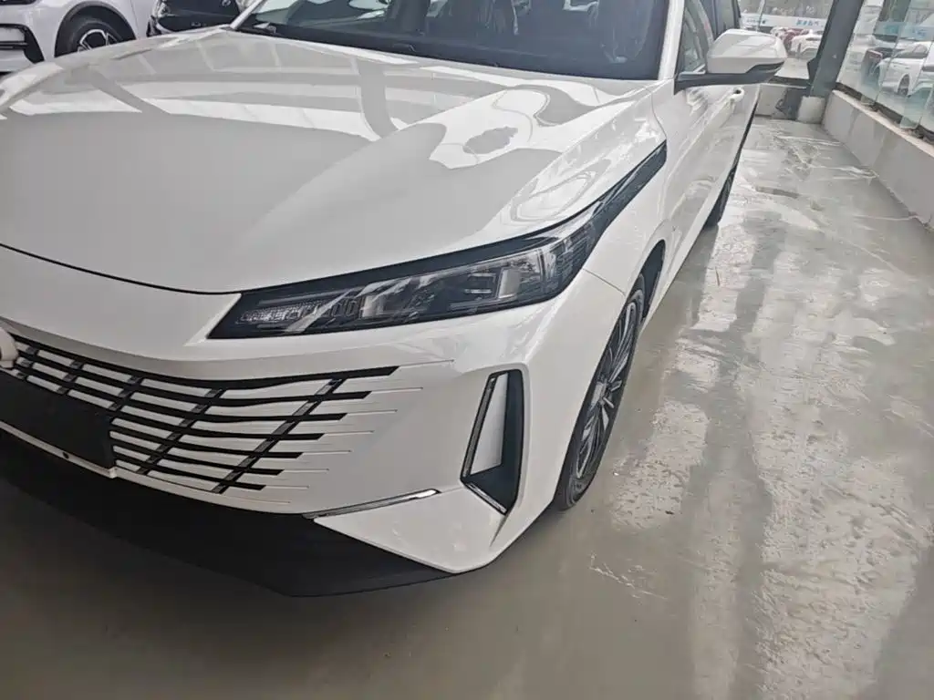 Changan Побег PHEV — миниатюра 24