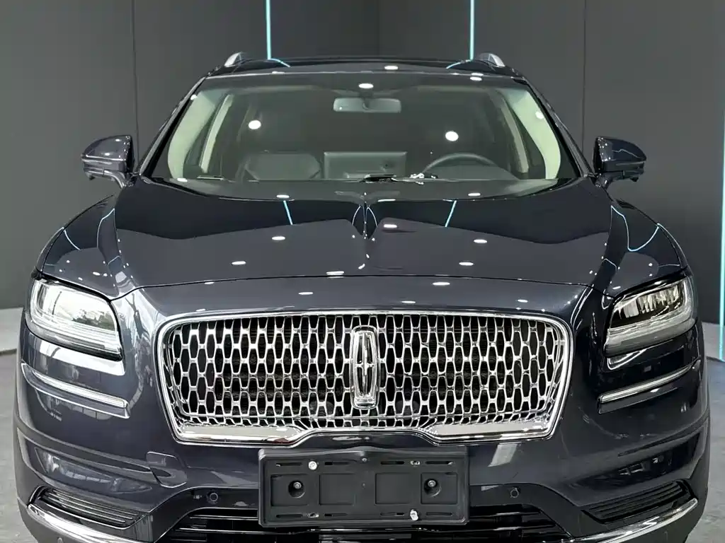 Lincoln Nautilus 2021 2.0T Premium