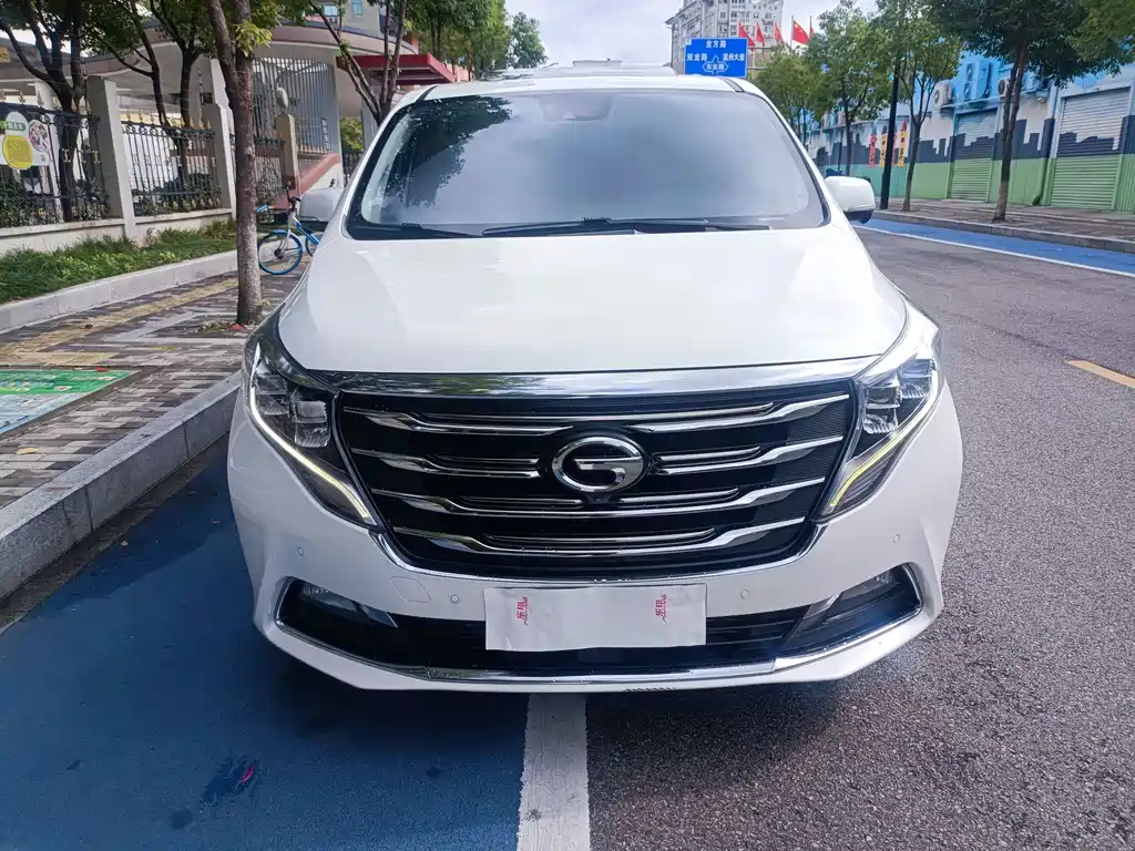 GAC TRUMPCHI M8
