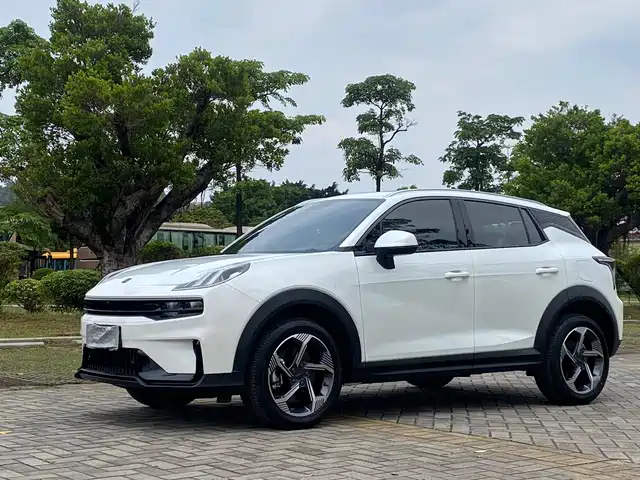 2024 Lynk & Co 06