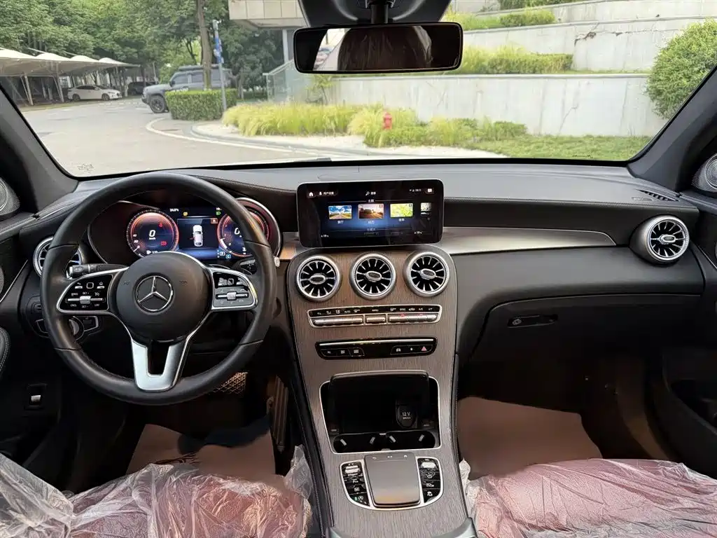 Mercedes-Benz GLC 2020 GLC 300 4MATIC SUV