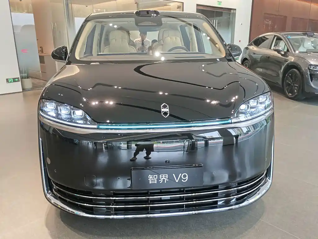 Zhijie 智界V9 — миниатюра 2