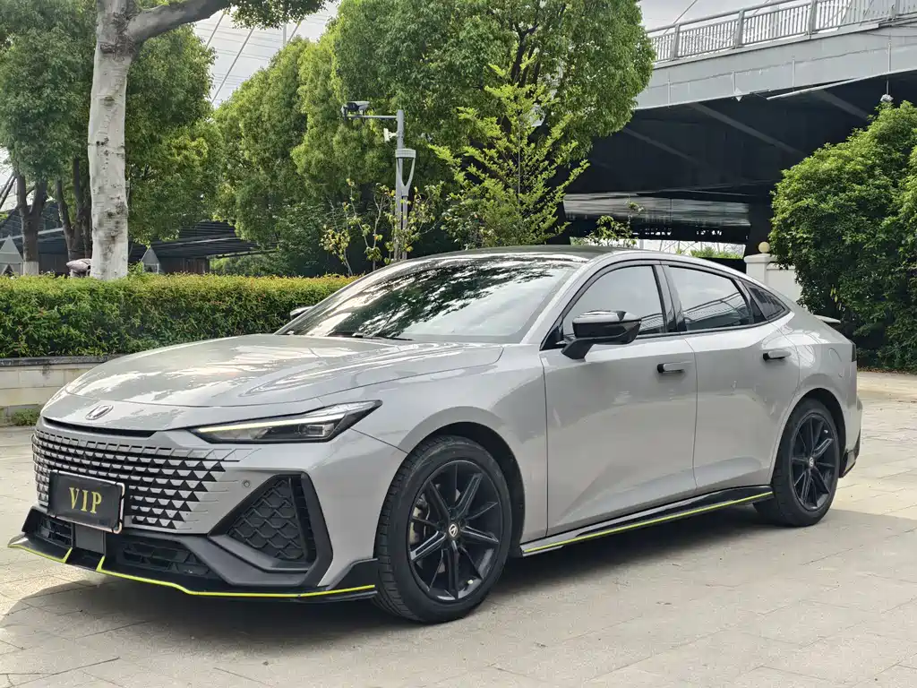 Changan UNI-V 2022