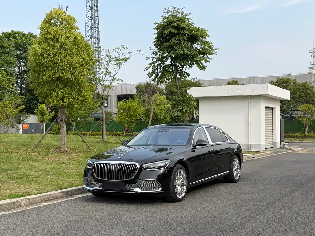 Mercedes-Benz S-Class 2024