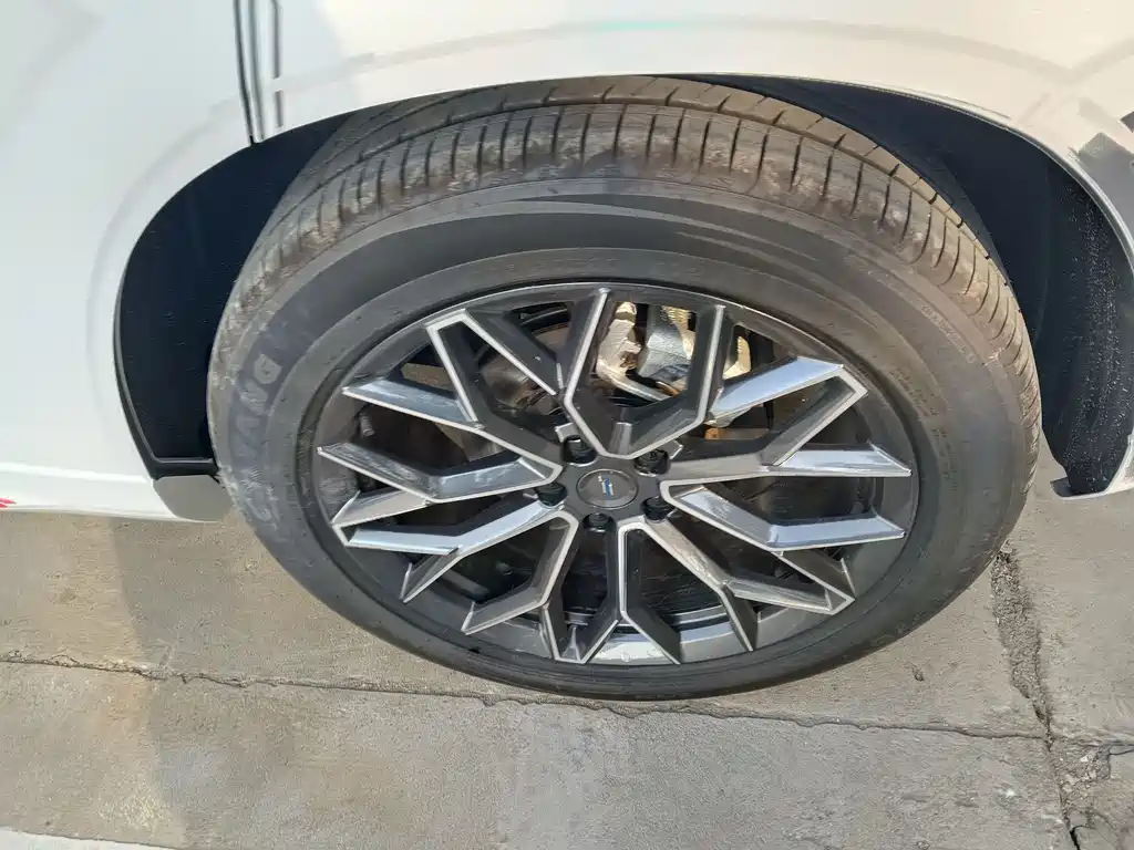 CHANGAN CHANGAN AUCHAN Z6