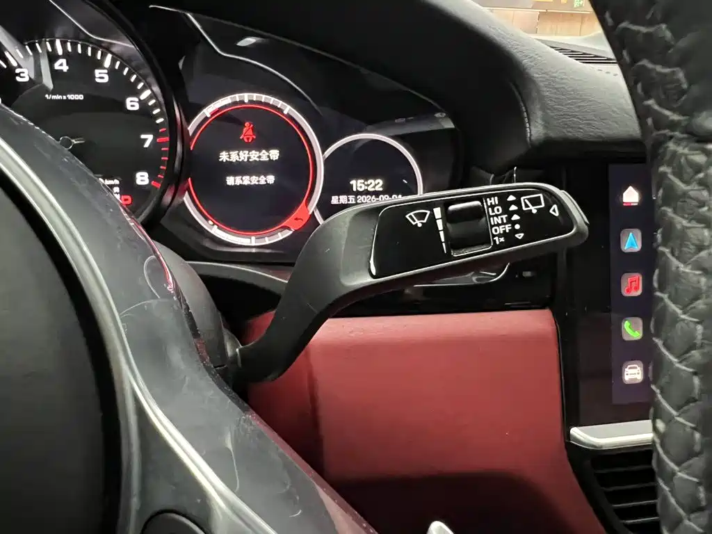 Porsche Cayenne — миниатюра 18