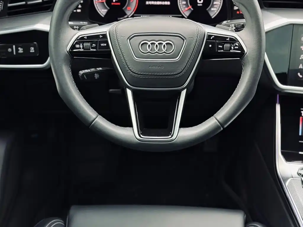 Audi A6L 2025 45 TFSI