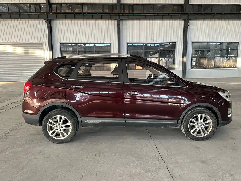 Baojun 560 2017 1.8L iAMT Comfort