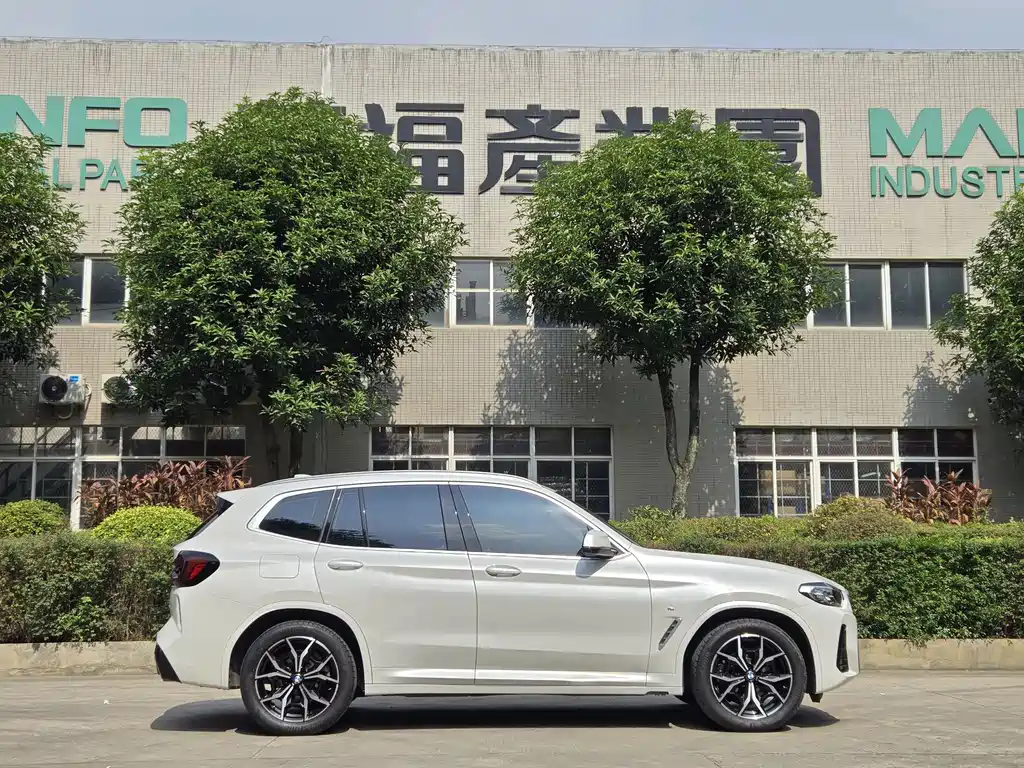 BMW X3 — миниатюра 7