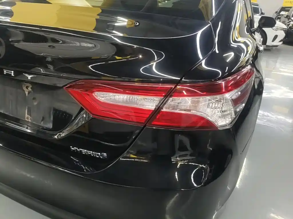 Toyota Camry — миниатюра 8