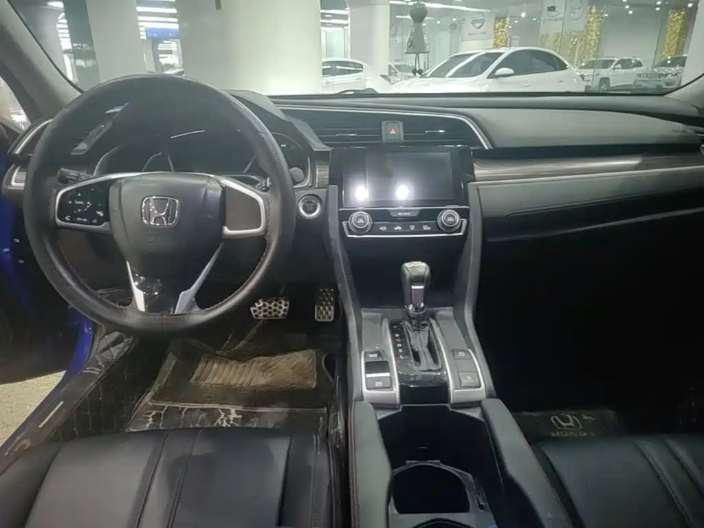 Honda Civic — миниатюра 12