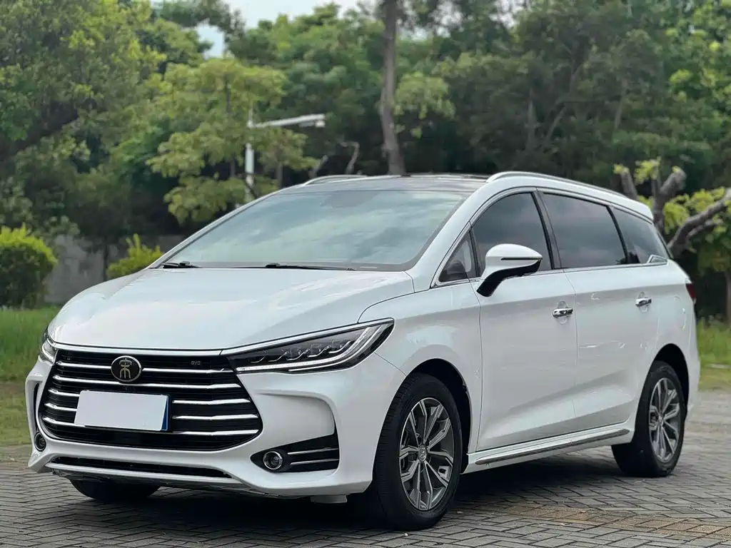 BYD SONG MAX