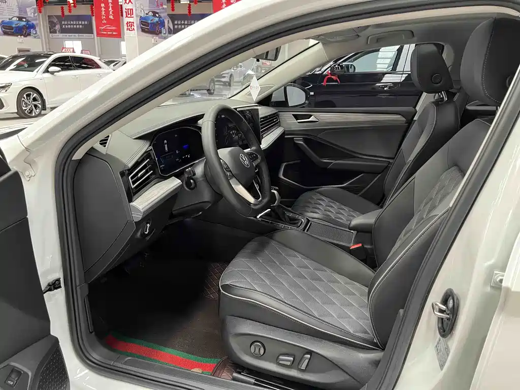 Volkswagen Sagitar 2023 280TSI DSG Lite