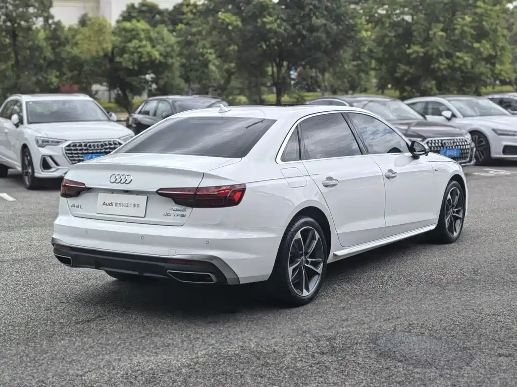 AUDI A4L