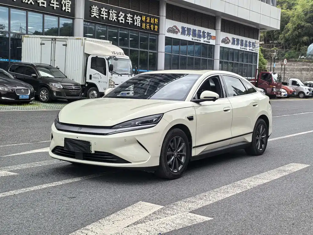 Byd Qin L 2025