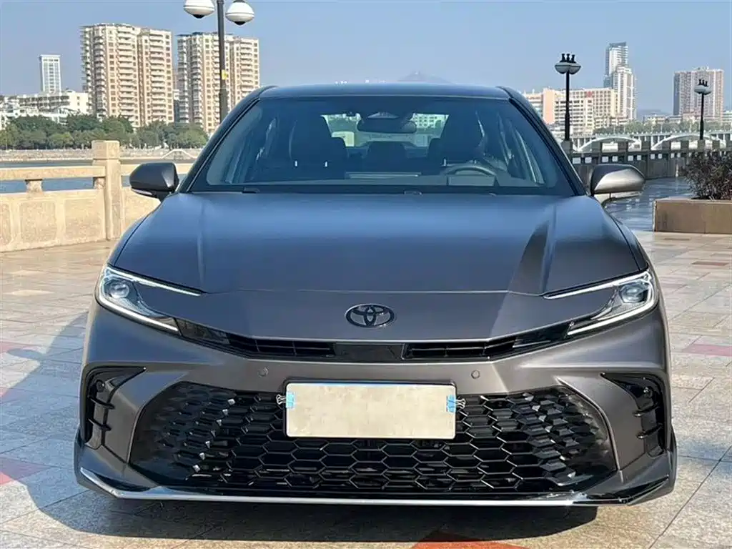 Toyota Camry 2026 2.0HXS