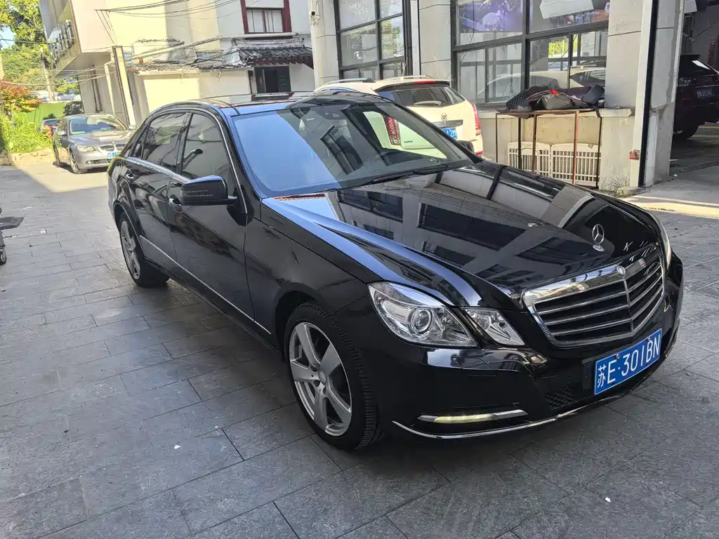 Mercedes-Benz E-Class E 2013 E 260 L CGI Fashion