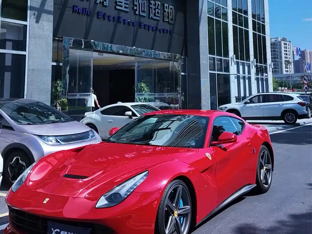 Ferrari F12berlinetta — миниатюра 22