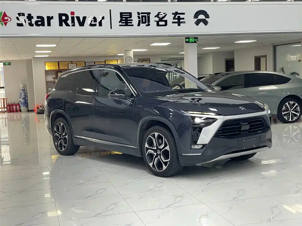 NIO ES8 2020 580KM мест