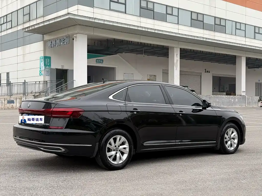 Volkswagen Passat — миниатюра 4