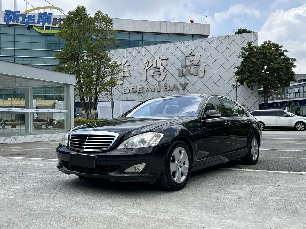 Mercedes-Benz S-Class 2009