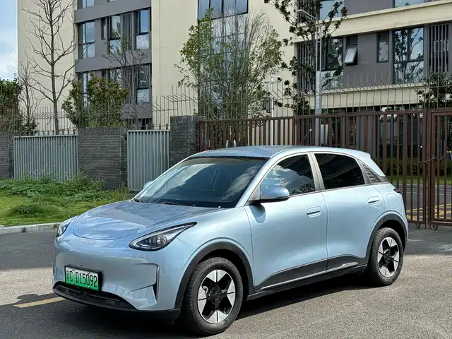 2025 Geely Xingyuan