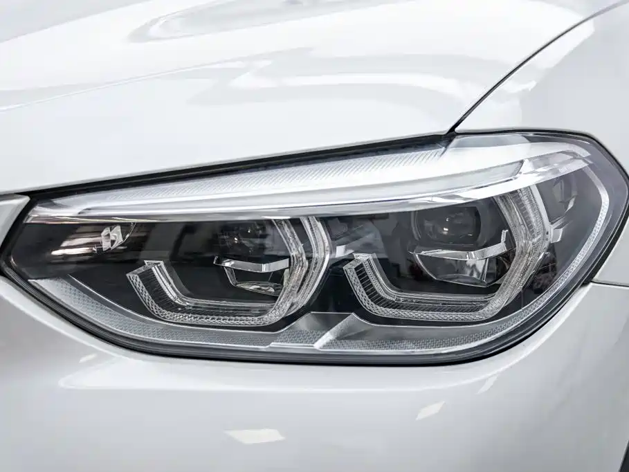 BMW X3 — миниатюра 2