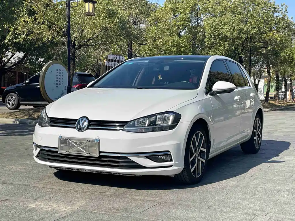 Volkswagen Golf 2020