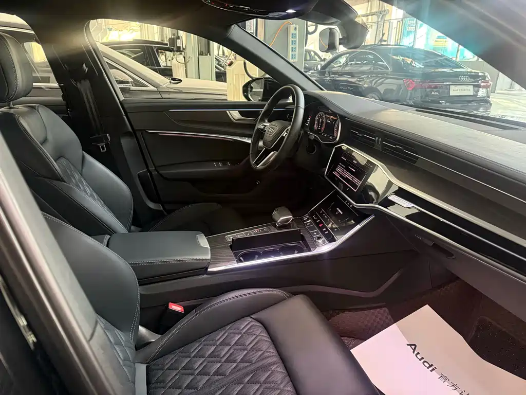 Audi A6L — миниатюра 10