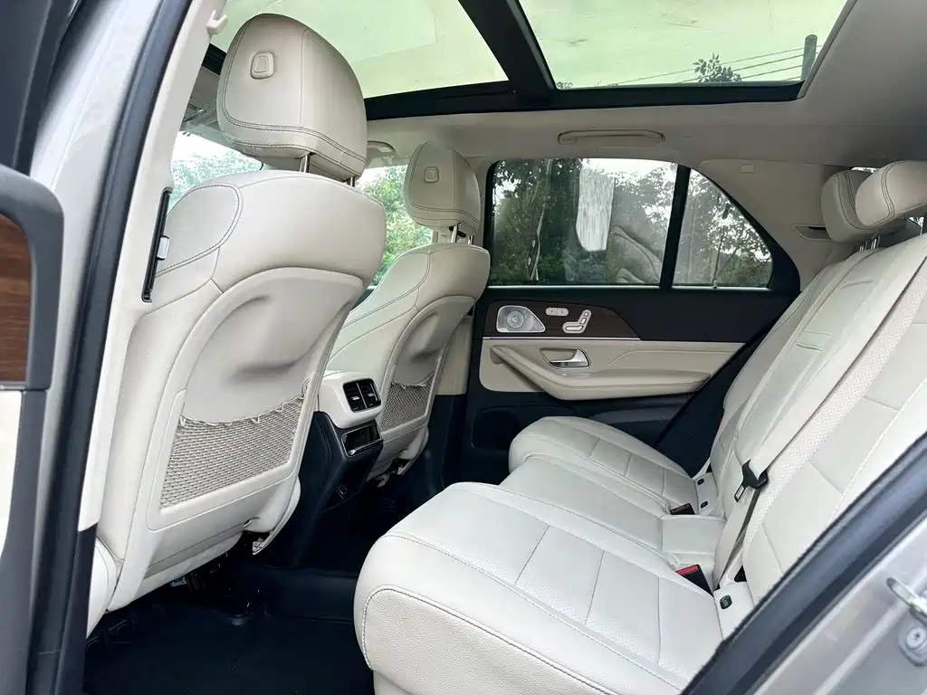 Mercedes-Benz GLE (Import) — миниатюра 17
