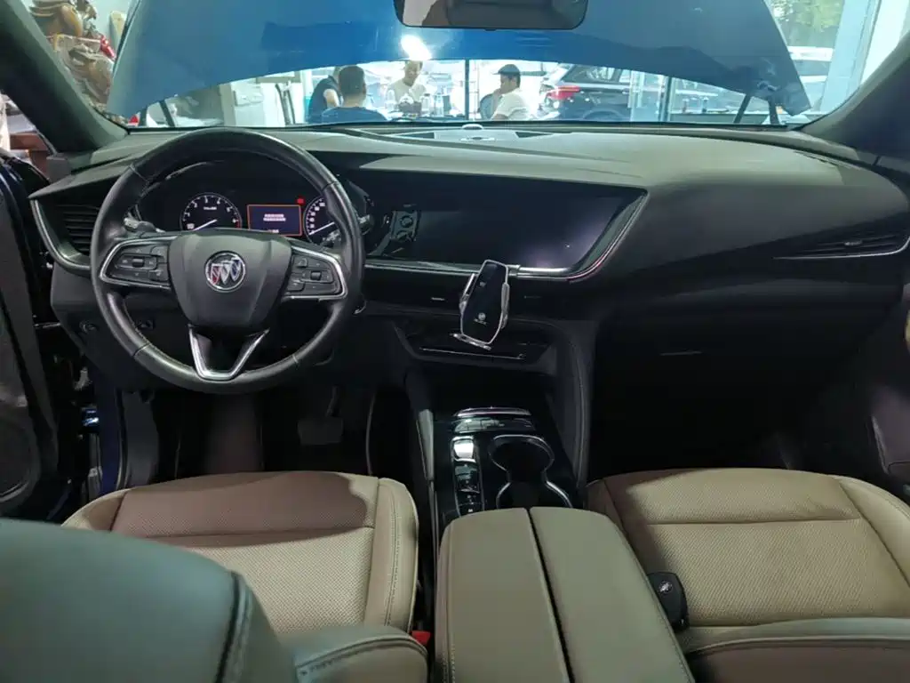 Buick Envision Plus Plus 2022 Plus 652T мест Luxury