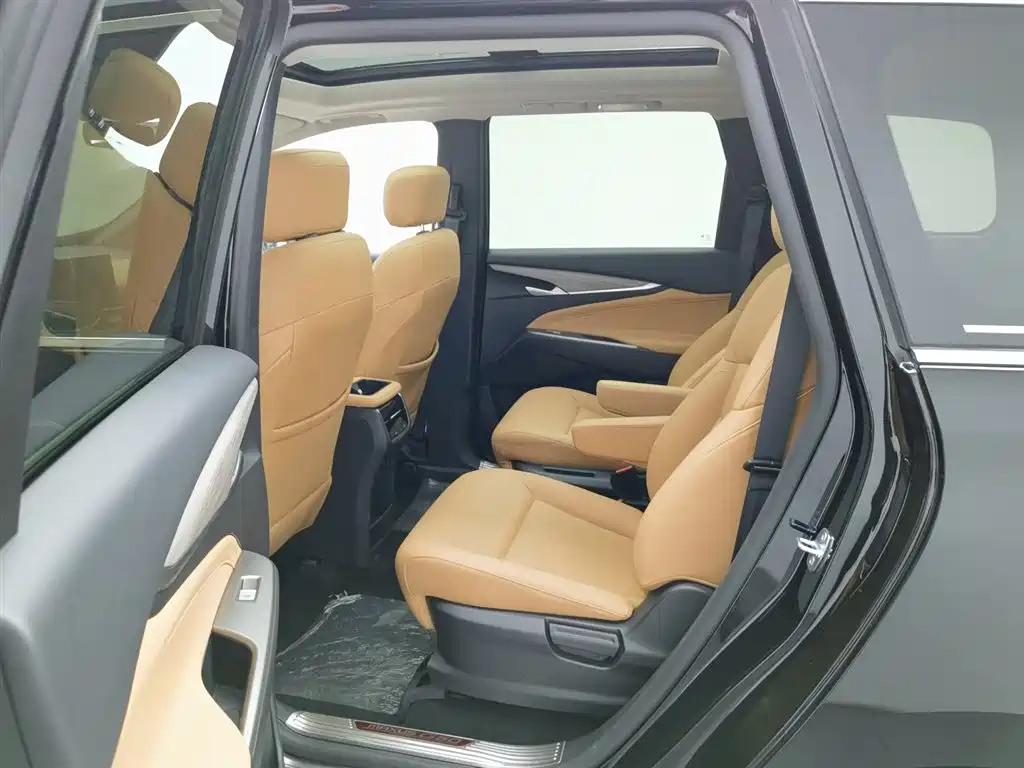 SAIC MAXUS CHASE G50 PLUG IN HYBRID